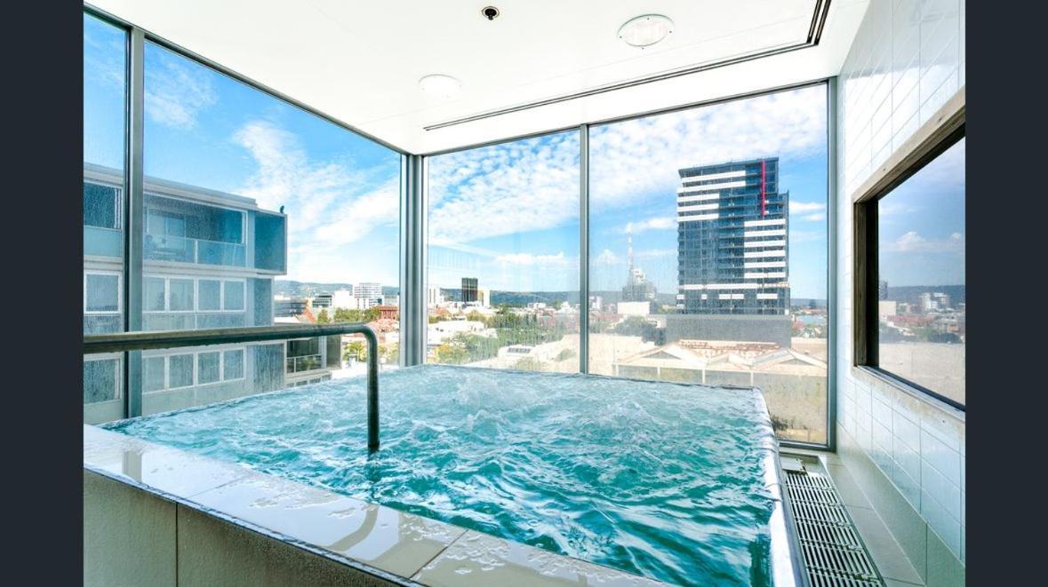 Hi 5 Star Luxury Adelaide City Apartment ภายนอก รูปภาพ