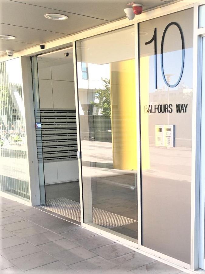 Hi 5 Star Luxury Adelaide City Apartment ภายนอก รูปภาพ